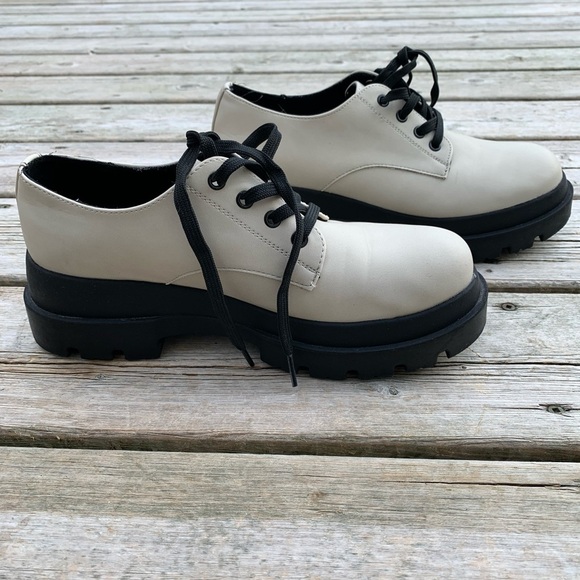 Call It Spring Vegan Sustainable B.E.D Foam Platform Oxford Shoes Size 8 - Picture 2 of 11